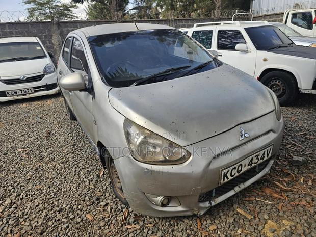 Mitsubishi Mirage 2012 Silver