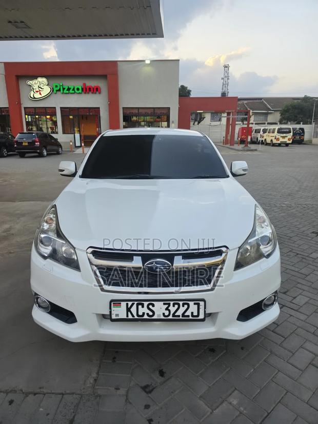 Subaru Legacy 2011 White