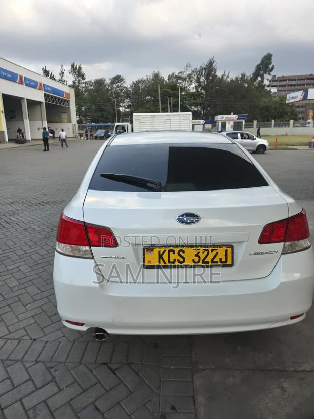 Subaru Legacy 2011 White
