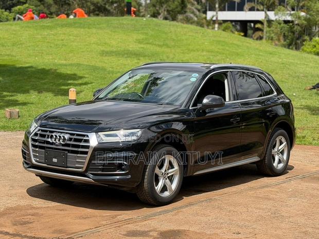 Audi Q5 2.0T Premium AWD quattro 2019 Black