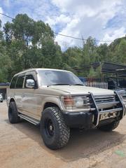Mitsubishi Pajero 1996 Gold for sale