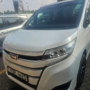 Toyota Noah 2018 White for sale