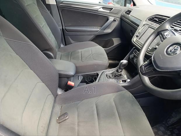 Volkswagen Tiguan 2019 Matt Black
