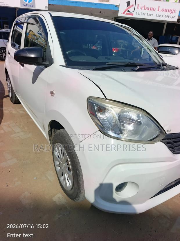 Toyota Passo 2017 White