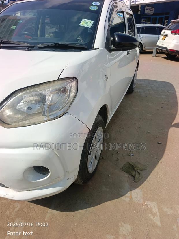 Toyota Passo 2017 White