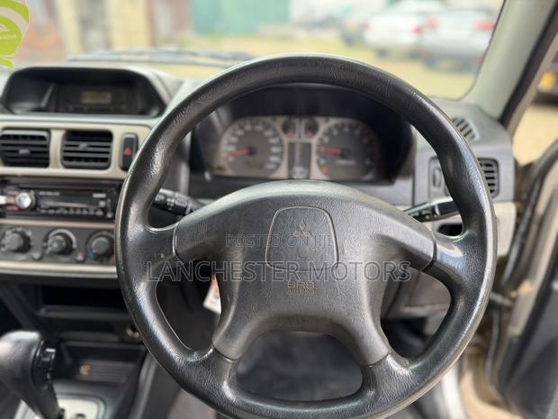 Mitsubishi Pajero IO 2000 Silver