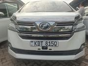 Toyota Vellfire 2018 White for sale