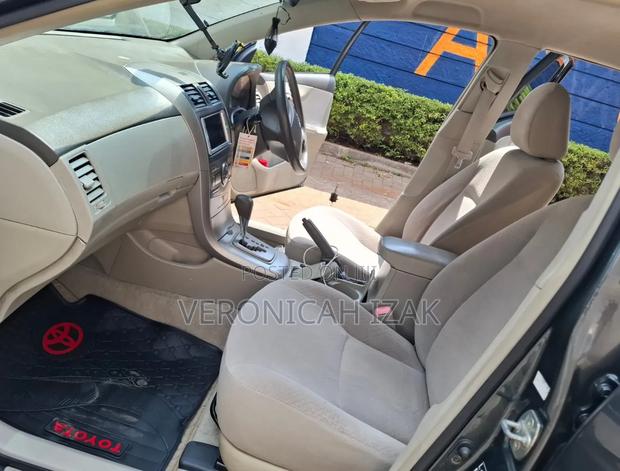 Toyota Axio 2010 Black