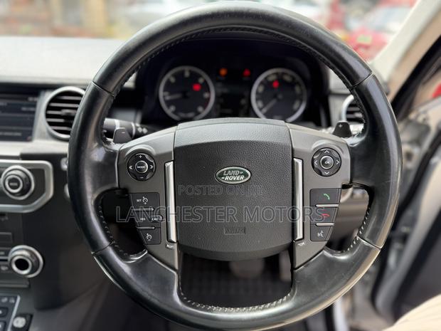 Land Rover Discovery 2015 Silver