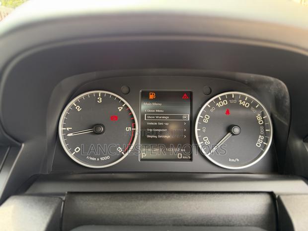 Land Rover Discovery 2015 Silver