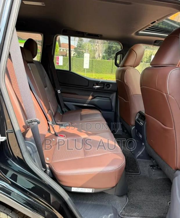 Toyota Land Cruiser LC250 2024 Black