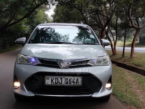 Toyota Corolla Fielder 2016