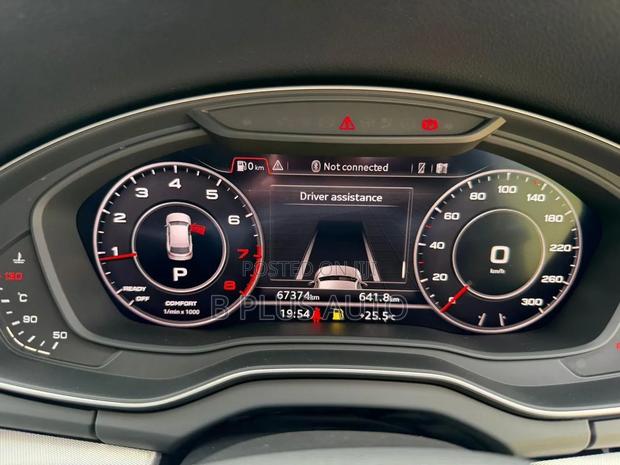 Audi Q5 2.0T Premium AWD quattro 2019 Black