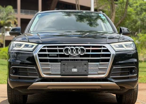 Audi Q5 2.0T Premium AWD quattro 2019 Black