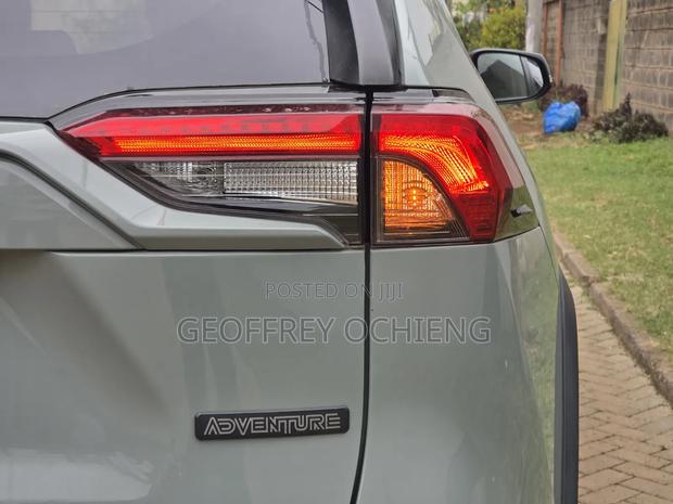 Toyota RAV4 2020 Green