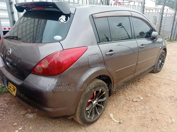 Nissan Tiida 2007 Gray