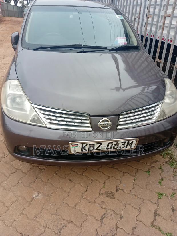 Nissan Tiida 2007 Gray