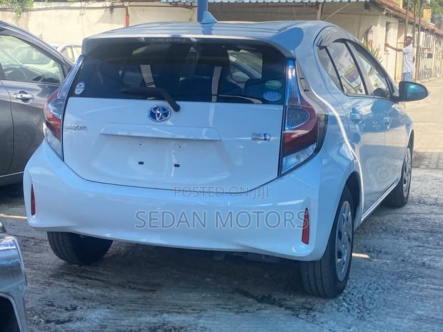 Toyota Aqua 2019 Pearl