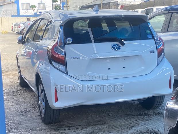 Toyota Aqua 2019 Pearl