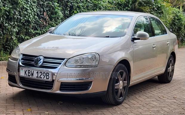 Volkswagen Jetta 2006 Gold