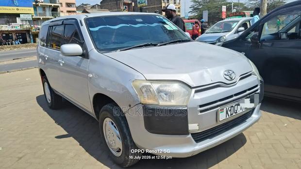 Toyota Succeed SV Premium 2016 Silver