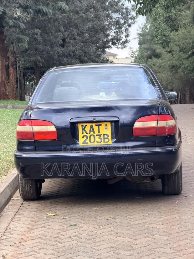 Toyota Corolla Sedan 1999
