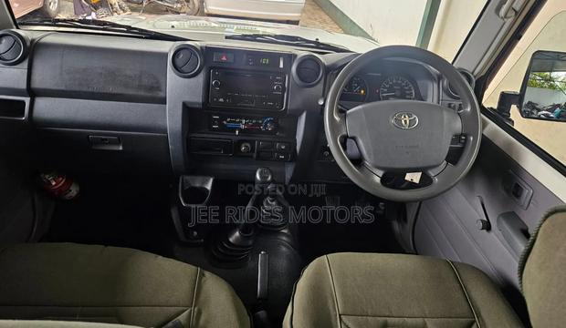 Toyota Land Cruiser 2019 White