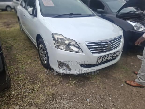 Toyota Premio 2013 White
