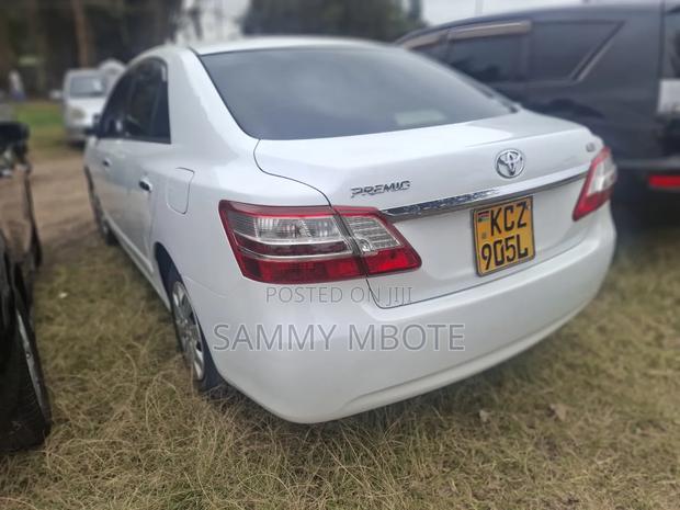Toyota Premio 2013 White
