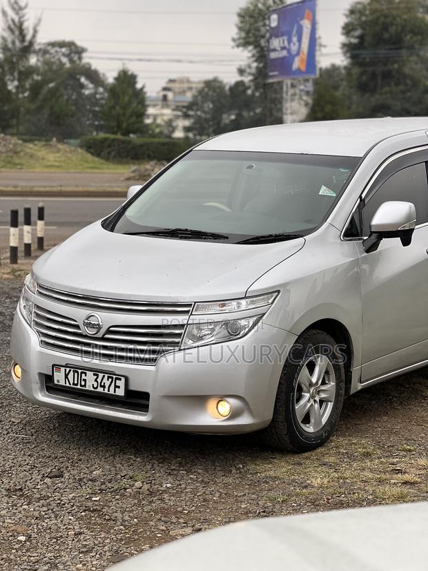 Nissan Elgrand SV Premium 2014 Silver