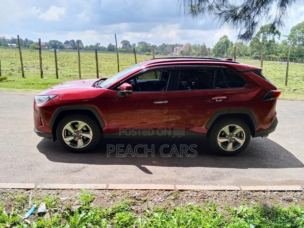 Toyota RAV4 2019 Red