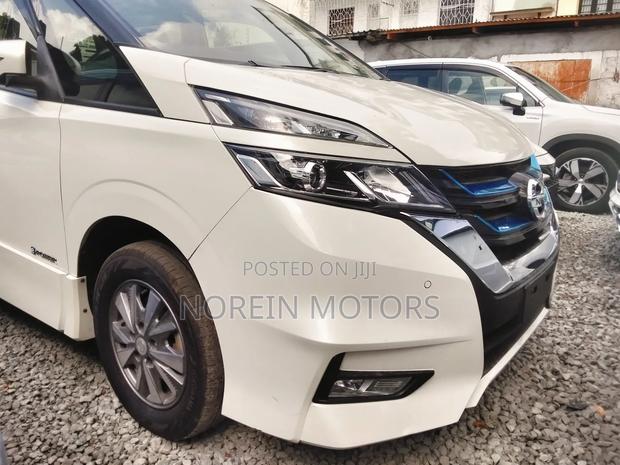 Nissan Serena 2019 White