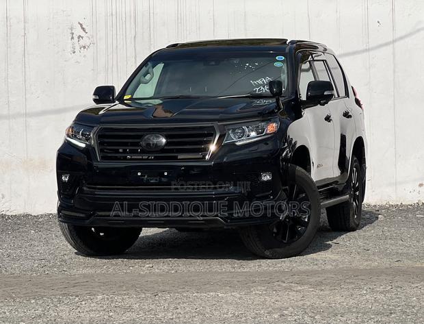 Toyota Land Cruiser Prado 2.7 2021 Black