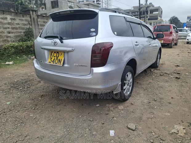 Toyota Corolla Fielder 2008 Silver
