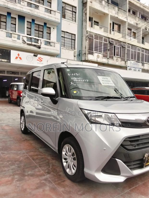 Toyota Tank 2019 Silver