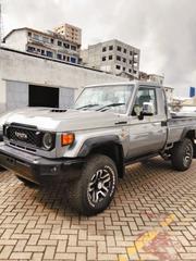 Toyota Land Cruiser 2018 Silver for sale