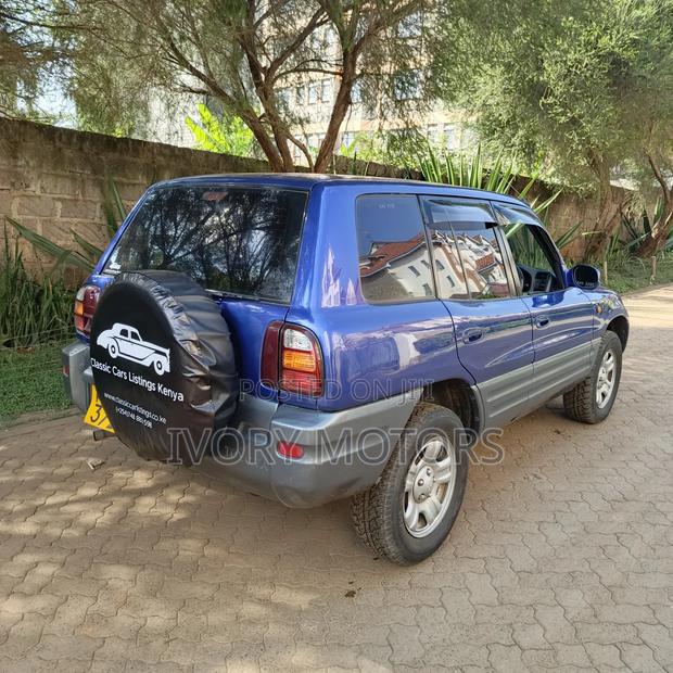 Toyota RAV4 Cabriolet 1998 Blue