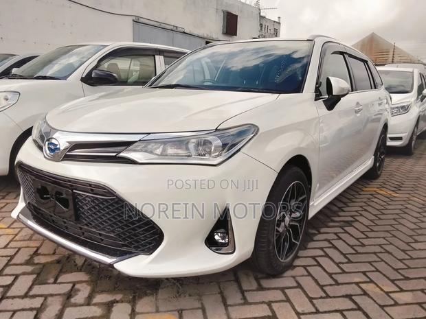 Toyota Corolla Fielder 2019 White
