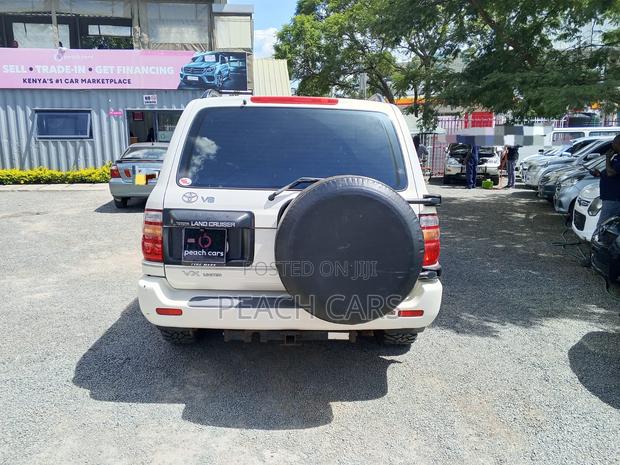Toyota Land Cruiser Prado 2000 Pearl