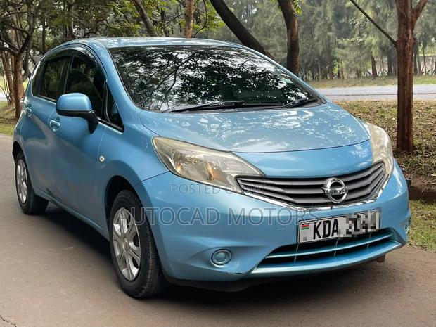 Nissan Note 2013 Blue