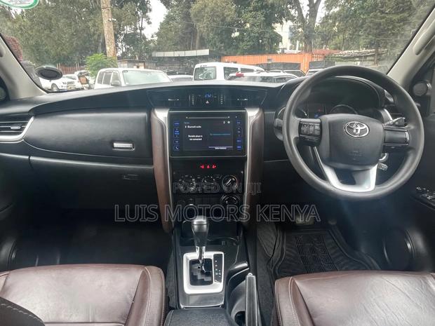 Toyota Fortuner 2019 White