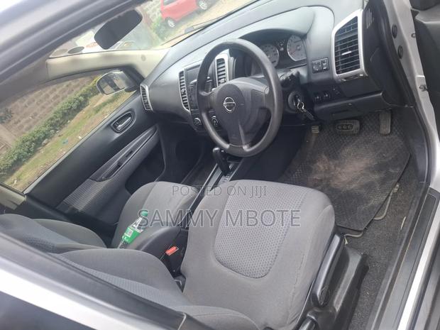 Nissan Wingroad 2012 Silver