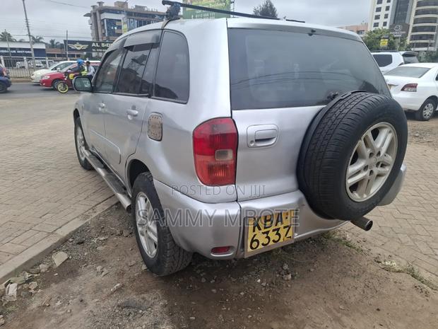 Toyota RAV4 Automatic 2003 Silver