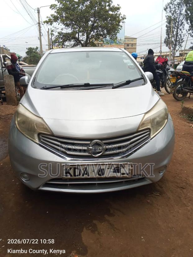 Nissan Note 2012 Silver