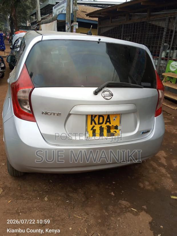 Nissan Note 2012 Silver