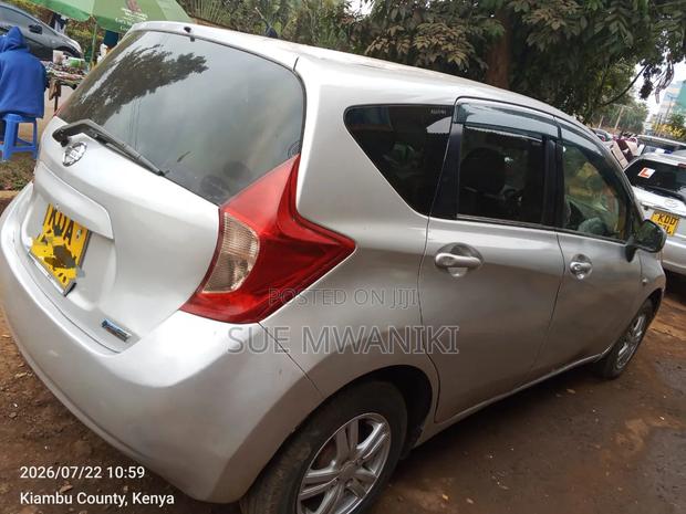 Nissan Note 2012 Silver