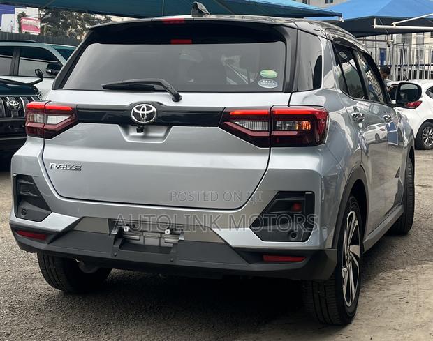 Toyota Raize 1.0 FWD 2020 Silver