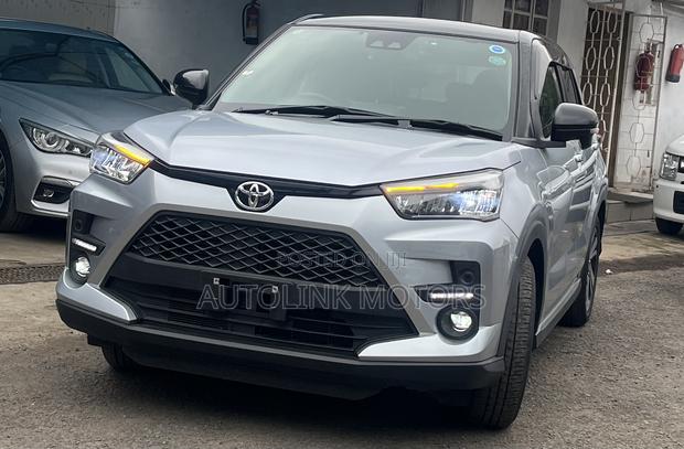 Toyota Raize 1.0 FWD 2020 Silver