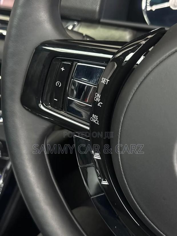 Rolls-Royce Cullinan Base 2019 White