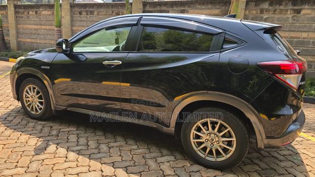Honda Vezel 2018 Black